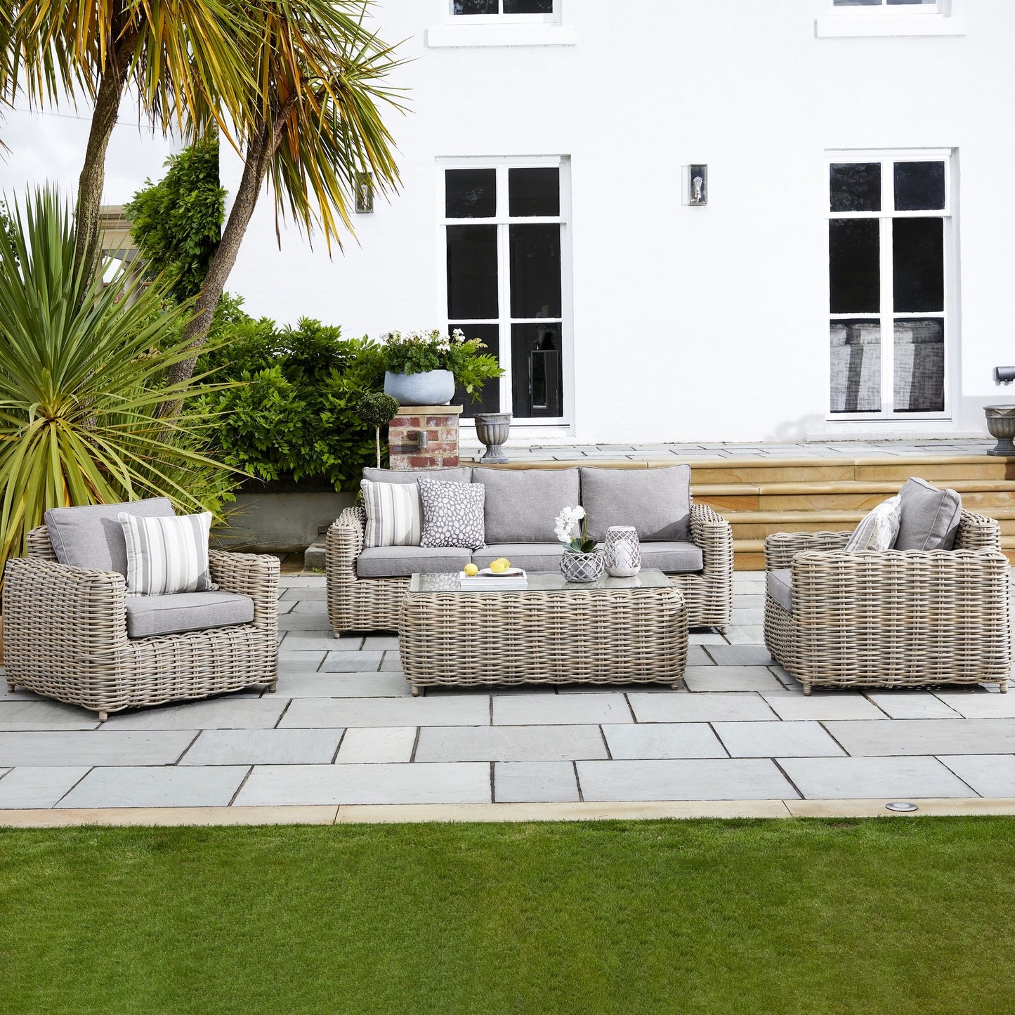 Tilly Collection Outdoor Five Seater Set