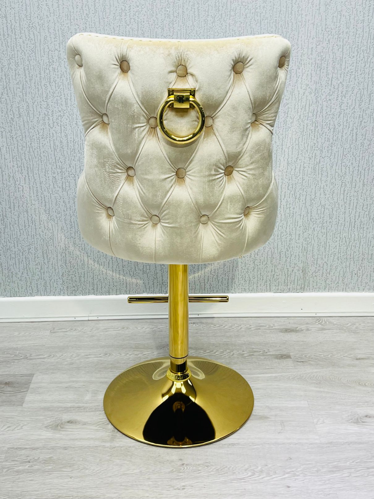 Vouge Cream Ring Knocker Bar Stool