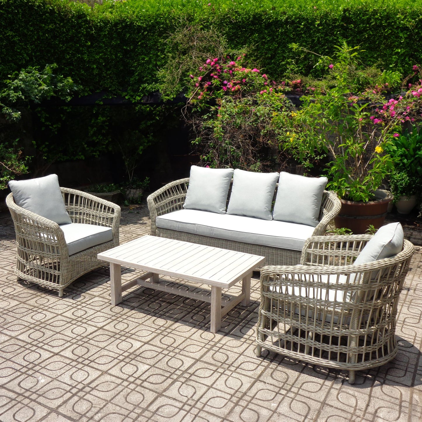 Palmar Collection Outdoor Set